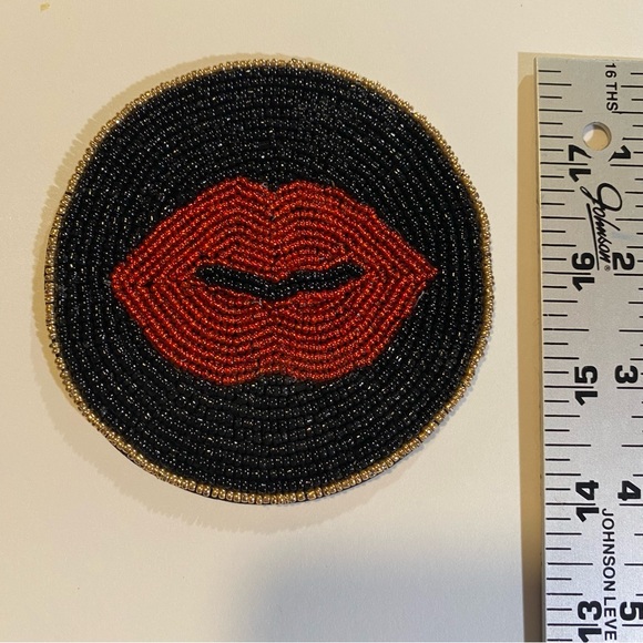 Set of 2 beaded coasters round 3 1/2”, square 4”. NWT - Picture 3 of 4